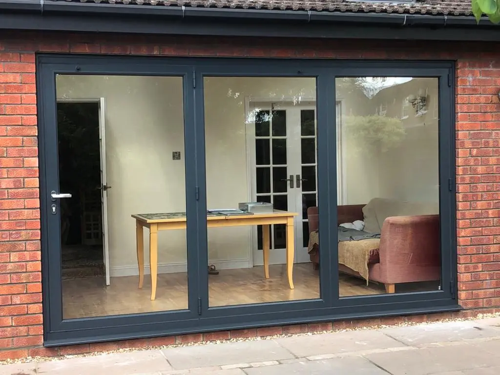 3 pane anthracite bifold doors